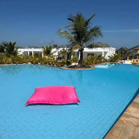 You&Me Resort Pagoda Beach Екстериор снимка