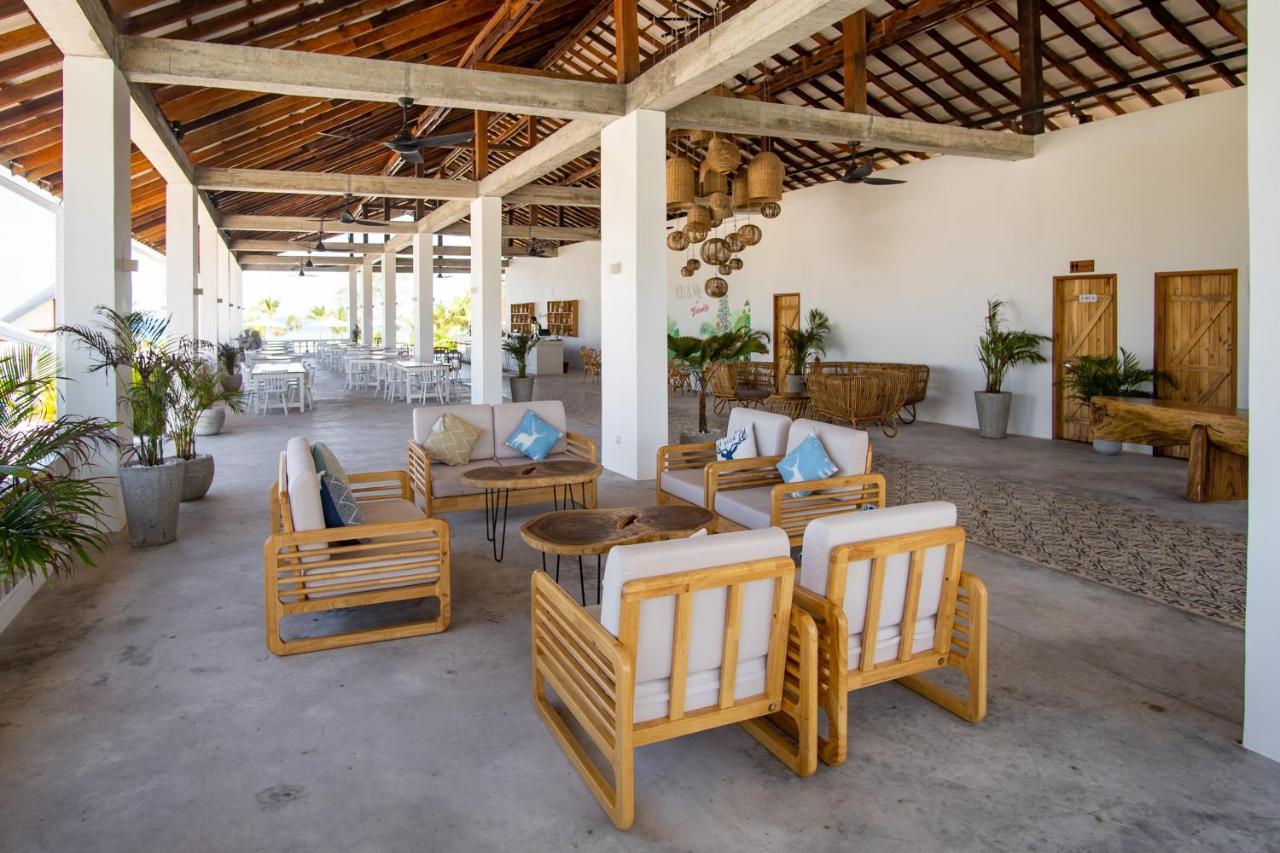 You&Me Resort Pagoda Beach Екстериор снимка