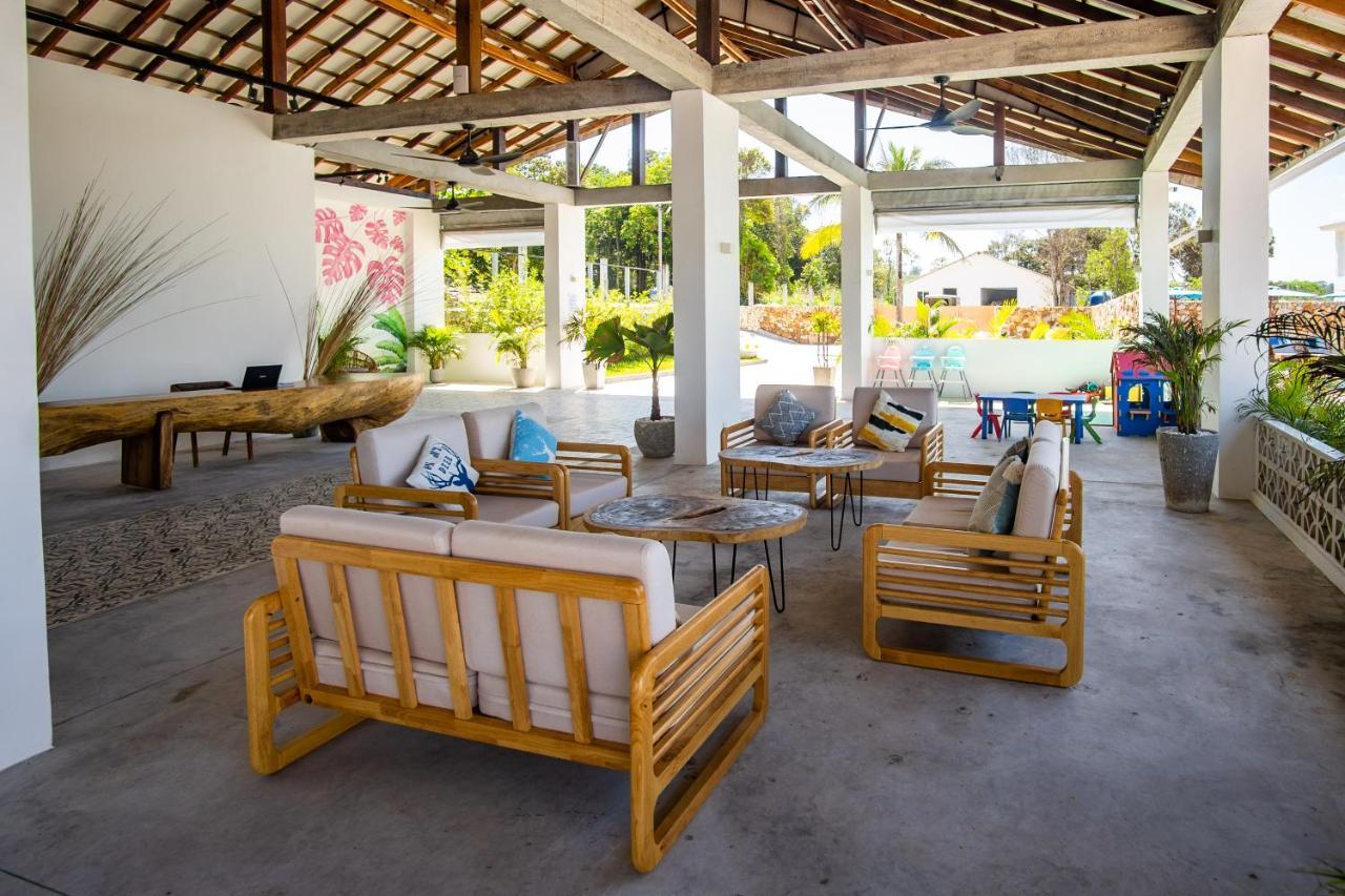 You&Me Resort Pagoda Beach Екстериор снимка